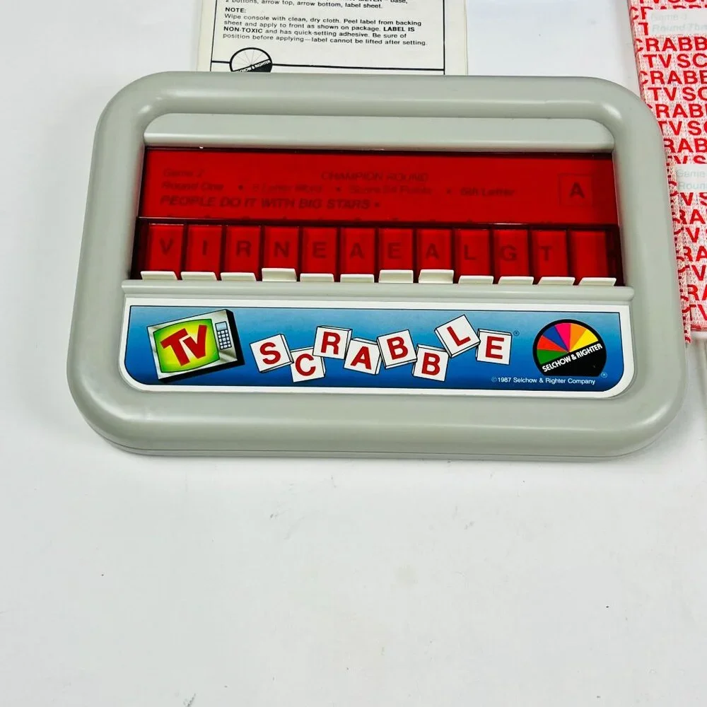 Vintage Selchow & Righter 1987 TV Scrabble Crossword Game Family fun